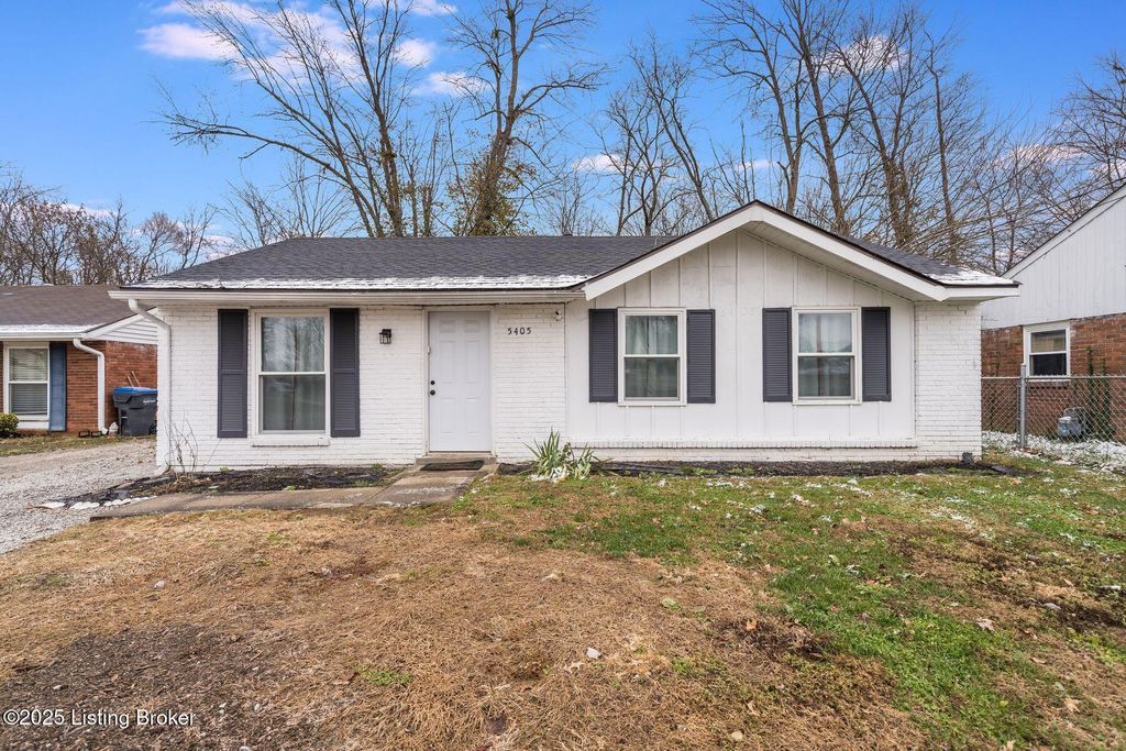 Photo of 5405 Regal Dr, Louisville, KY 40218 (MLS # 1705132)