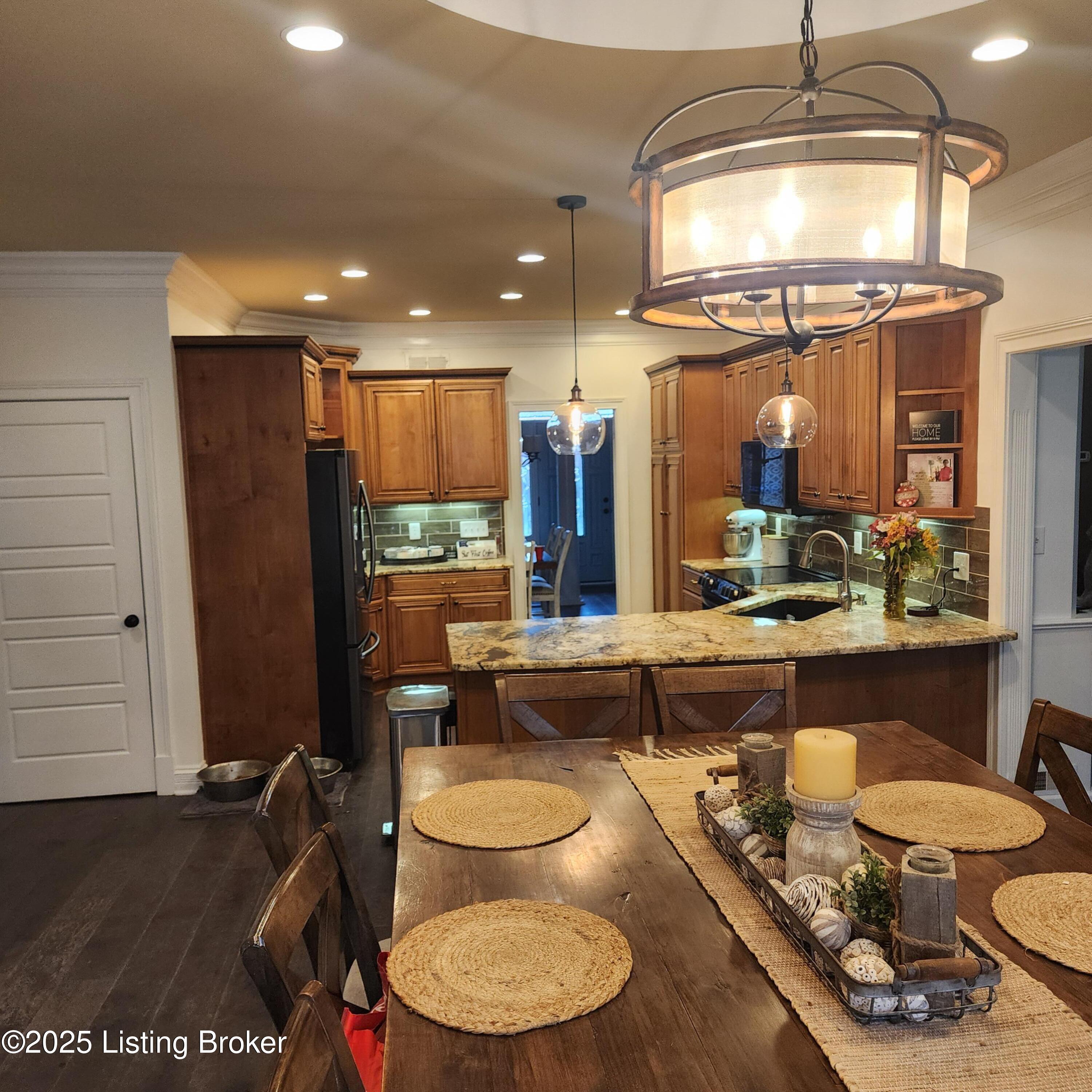 659 Burlwood Cir, Mt Washington, Kentucky image 9