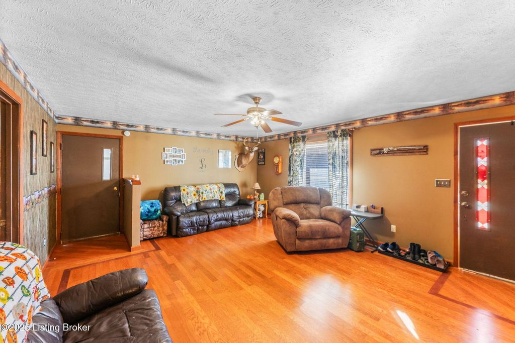 Photo of 2414 Sunfish Sunny Point Rd, Brownsville, KY 42210 (MLS # 1703801)