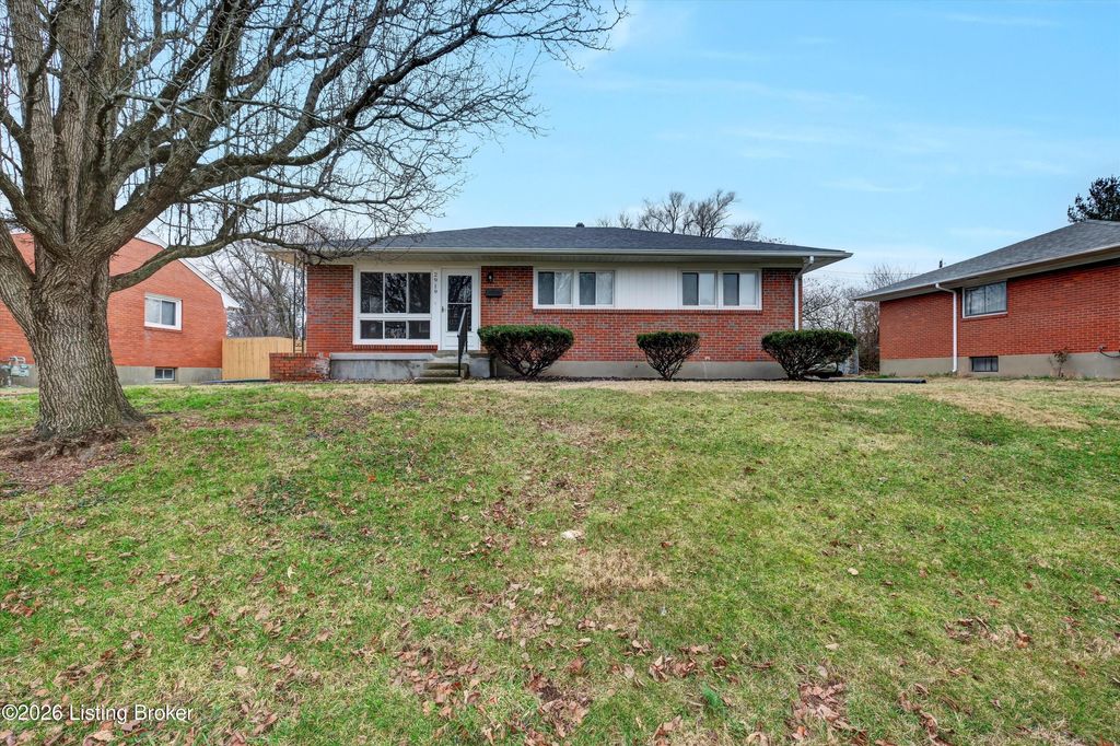 Photo of 2919 Kings Bridge Rd, Louisville, KY 40220 (MLS # 1706571)