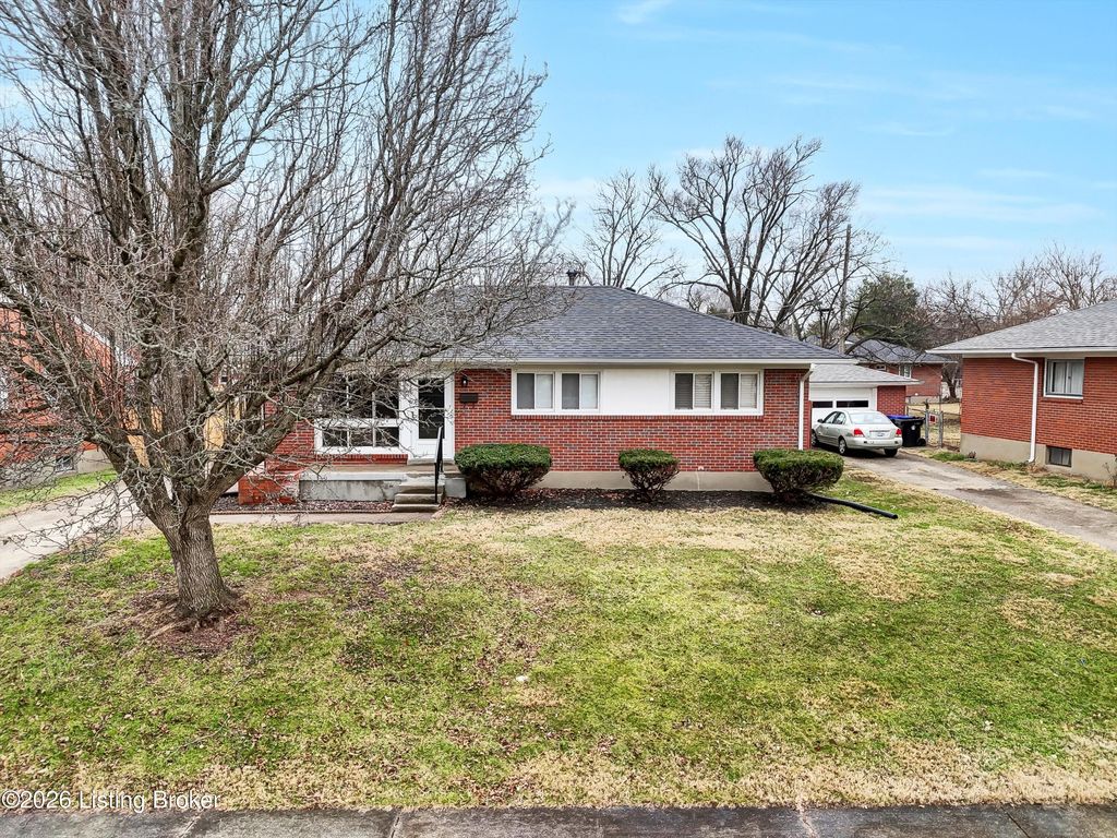Photo of 2919 Kings Bridge Rd, Louisville, KY 40220 (MLS # 1706571)