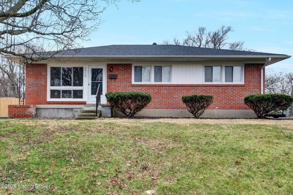 Photo of 2919 Kings Bridge Rd, Louisville, KY 40220 (MLS # 1706571)