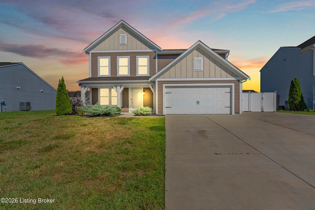 Photo of 315 Boulders West Dr, Shepherdsville, KY 40165 (MLS # 1728353)
