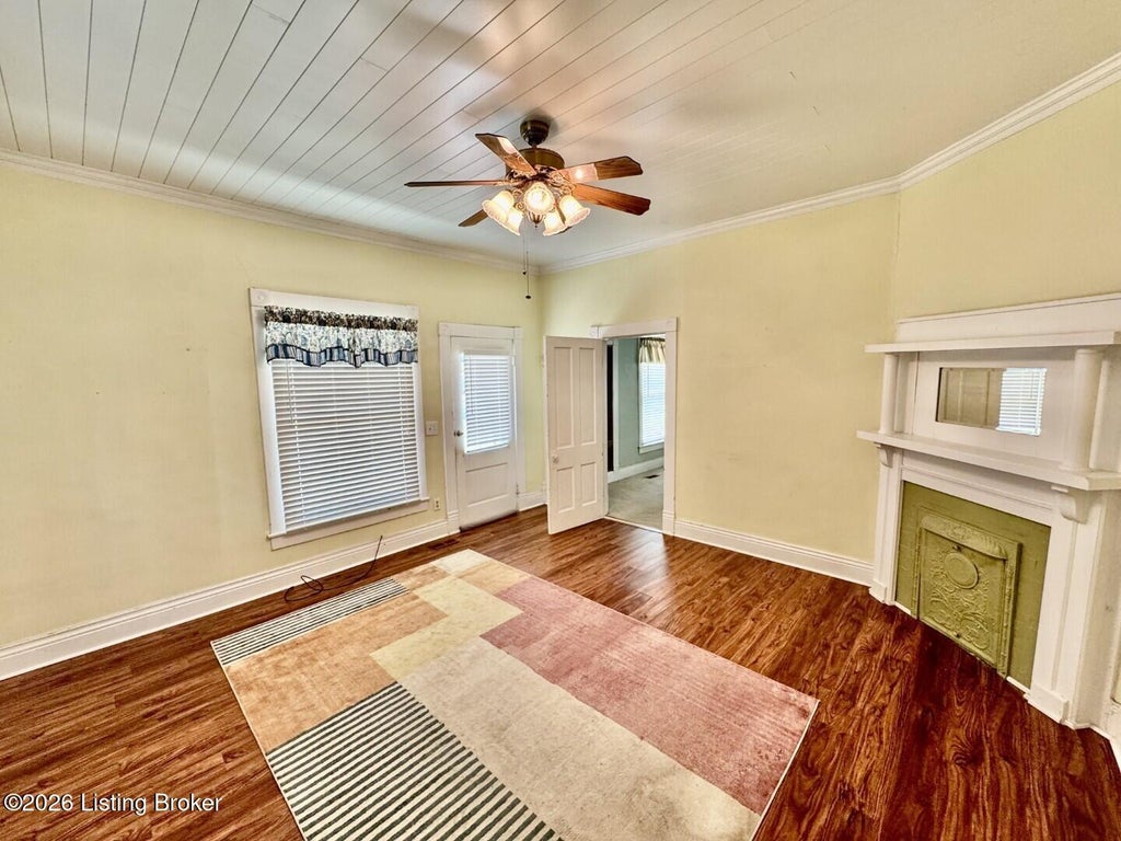 Photo of 204 Covington Ave, Springfield, KY 40069 (MLS # 1733380)