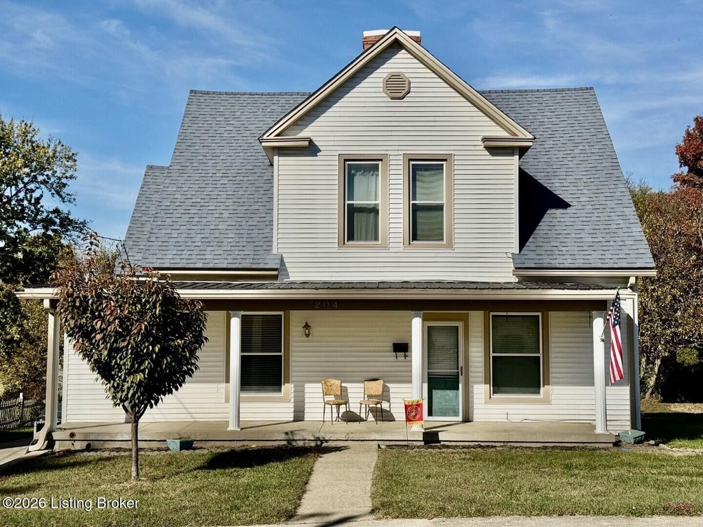 Photo of 204 Covington Ave, Springfield, KY 40069 (MLS # 1733380)