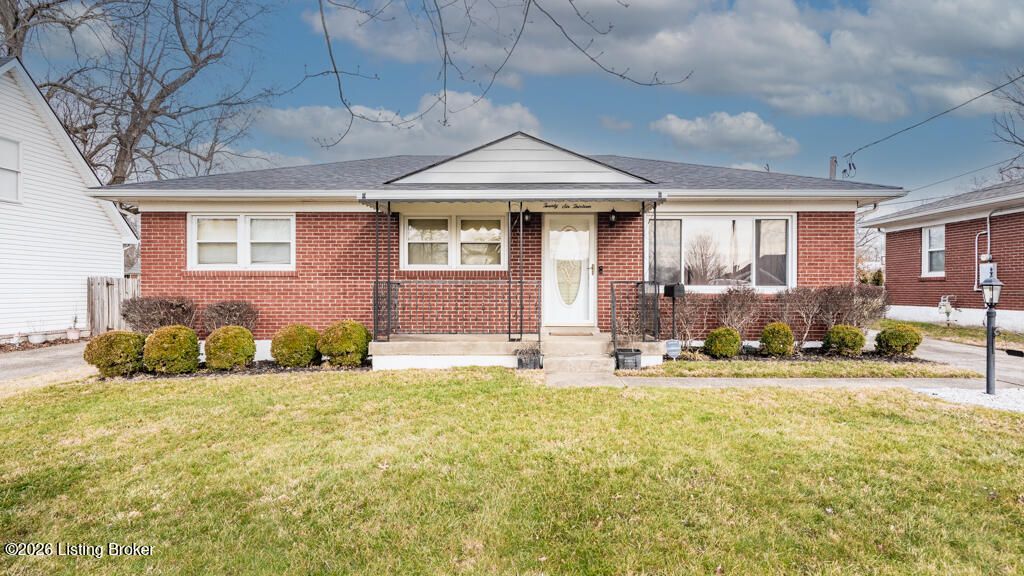 Photo of 2613 Alva Dr, Louisville, KY 40216 (MLS # 1707630)