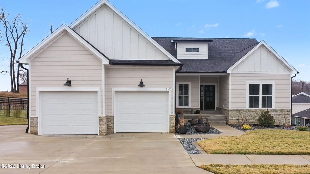 Photo of 129 Highpoint Ct, Elizabethtown, KY 42701 (MLS # 1710230)