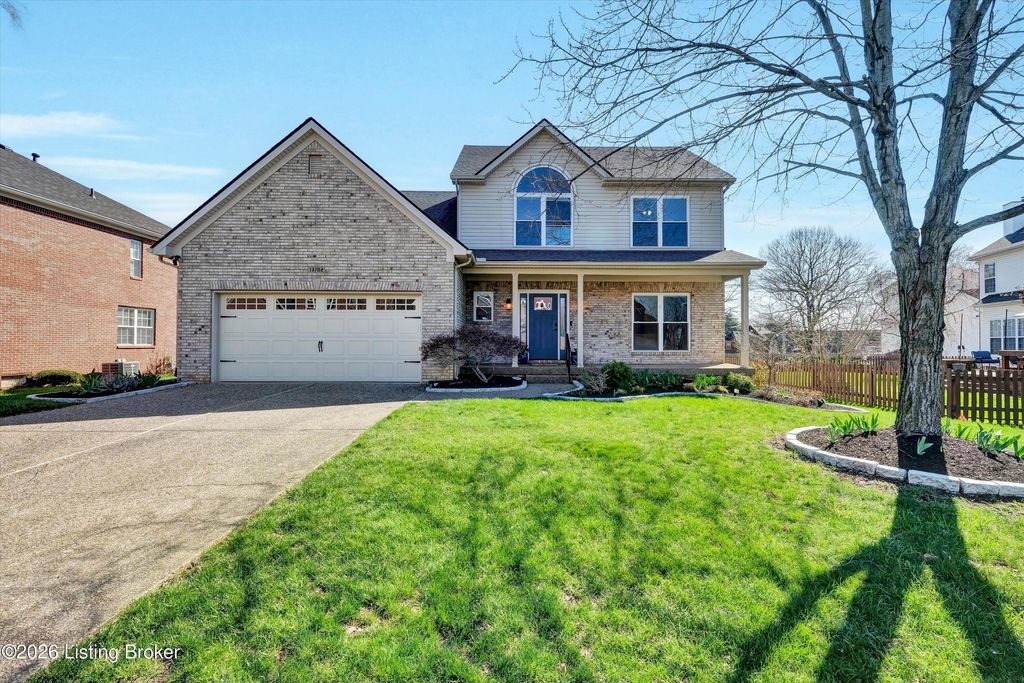 Photo of 13702 Saddlecreek Dr, Louisville, KY 40245 (MLS # 1713619)
