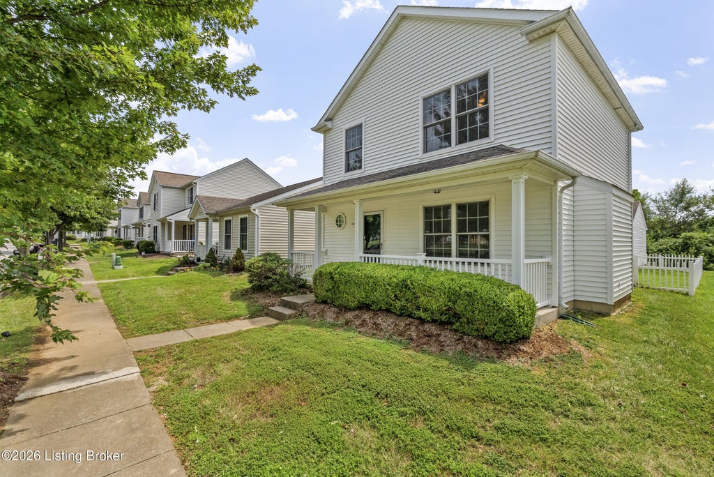 Photo of 5821 Haven Manor Way, Louisville, KY 40228 (MLS # 1726426)