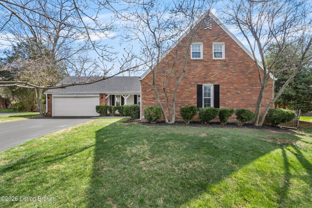 Photo of 2501 Meadow Vale Ct, Louisville, KY 40242 (MLS # 1711848)