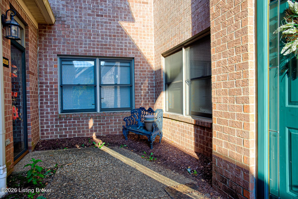 Photo of 3540 Hurstbourne Ridge Blvd, Louisville, KY 40299 (MLS # 1727994)