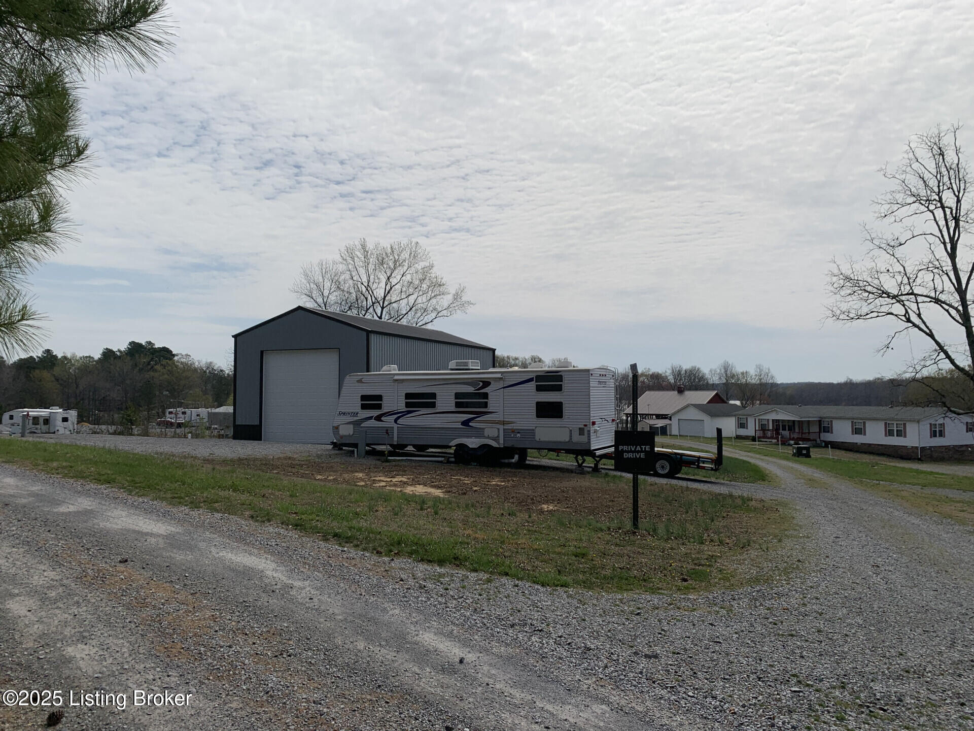 13 Goose Bay Dr, Benton, Kentucky image 3