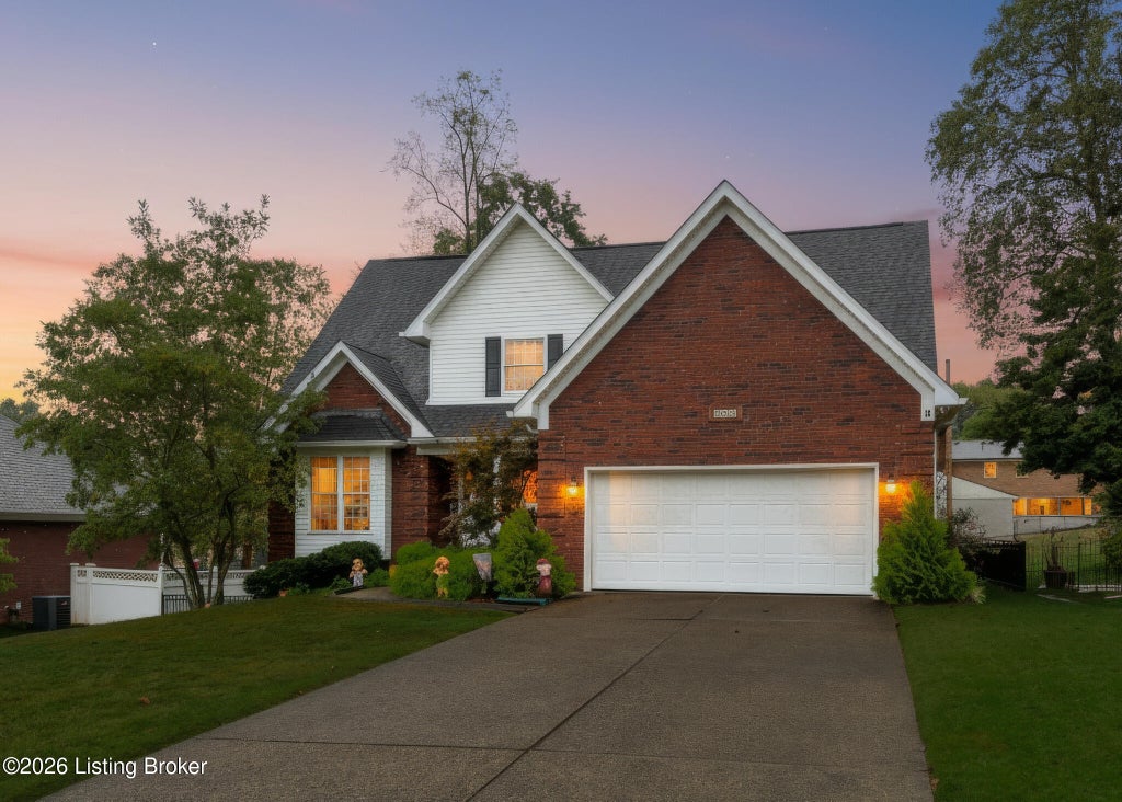 Photo of 6204 Cottage Ridge Pl, Louisville, KY 40214 (MLS # 1730894)