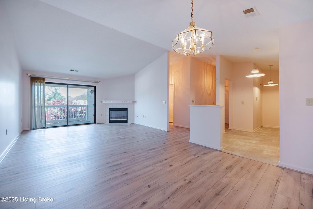 Photo of 310 Ethridge Ave #UNIT 207, Louisville, KY 40223 (MLS # 1706404)