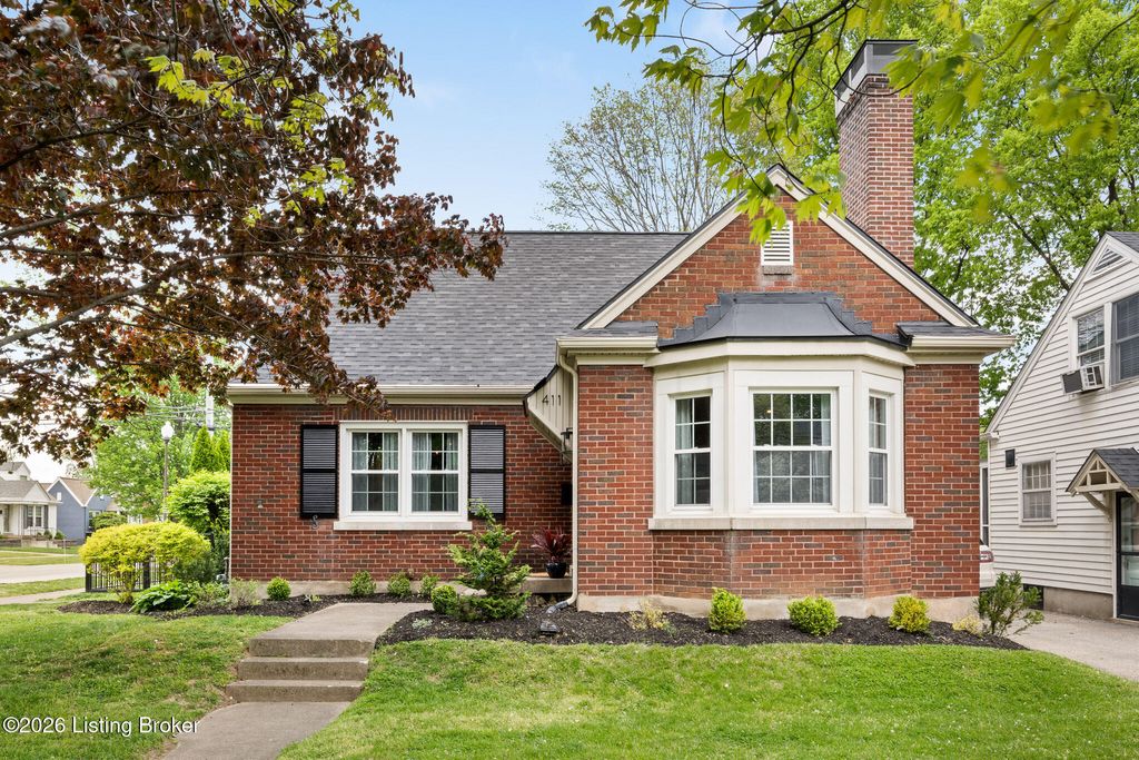 Photo of 411 Browns Ln, Louisville, KY 40207 (MLS # 1714516)