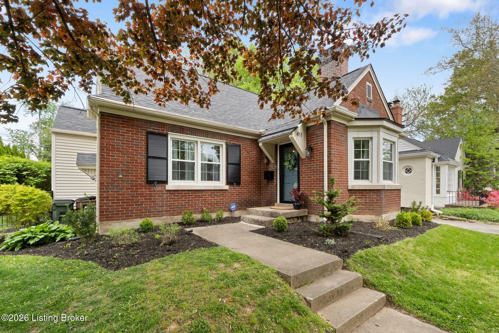 Photo of 411 Browns Ln, Louisville, KY 40207 (MLS # 1714516)