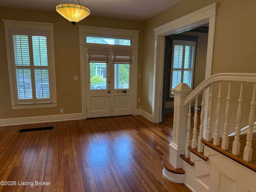 Photo of 113 N Bayly Ave, Louisville, KY 40206 (MLS # 1726527)