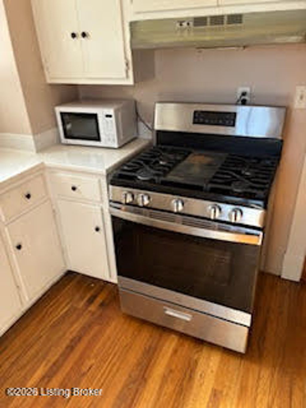 Photo of 511 Wallace Ave, Louisville, KY 40207 (MLS # 1710040)