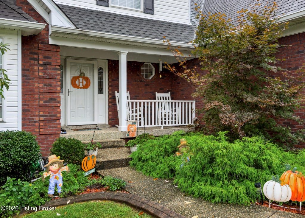Photo of 6204 Cottage Ridge Pl, Louisville, KY 40214 (MLS # 1732322)