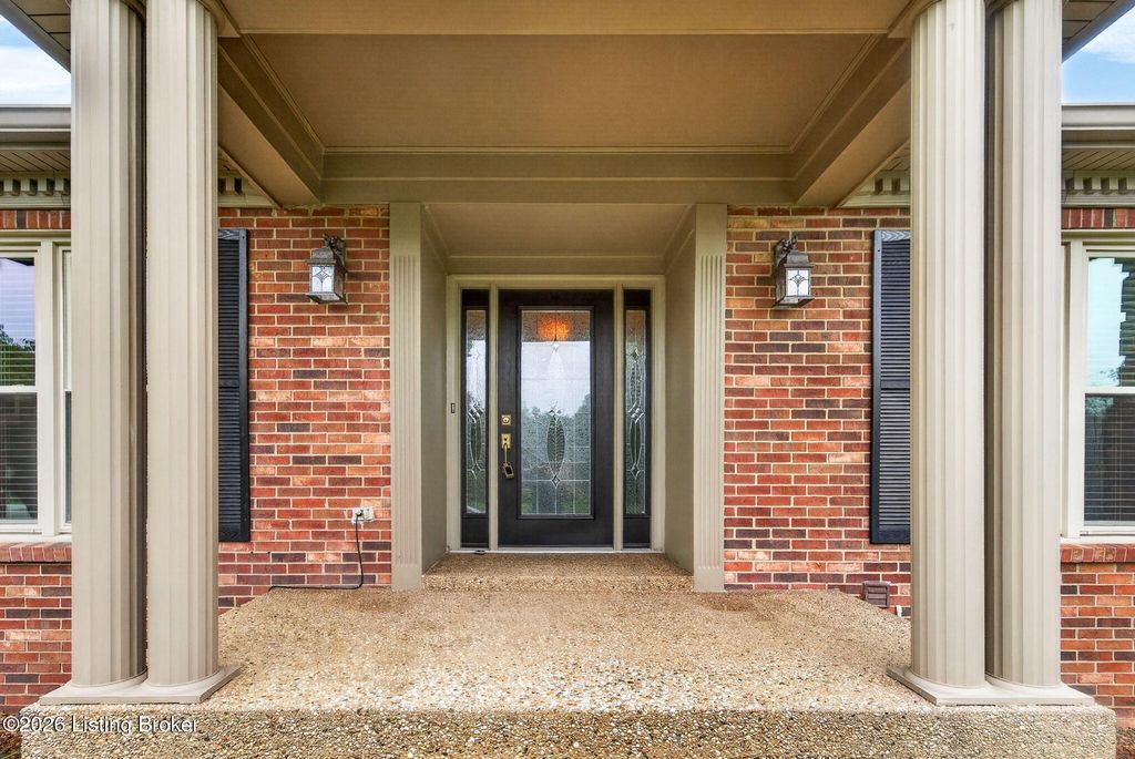 Photo of 4407 Mosaic Ct, Louisville, KY 40299 (MLS # 1718540)