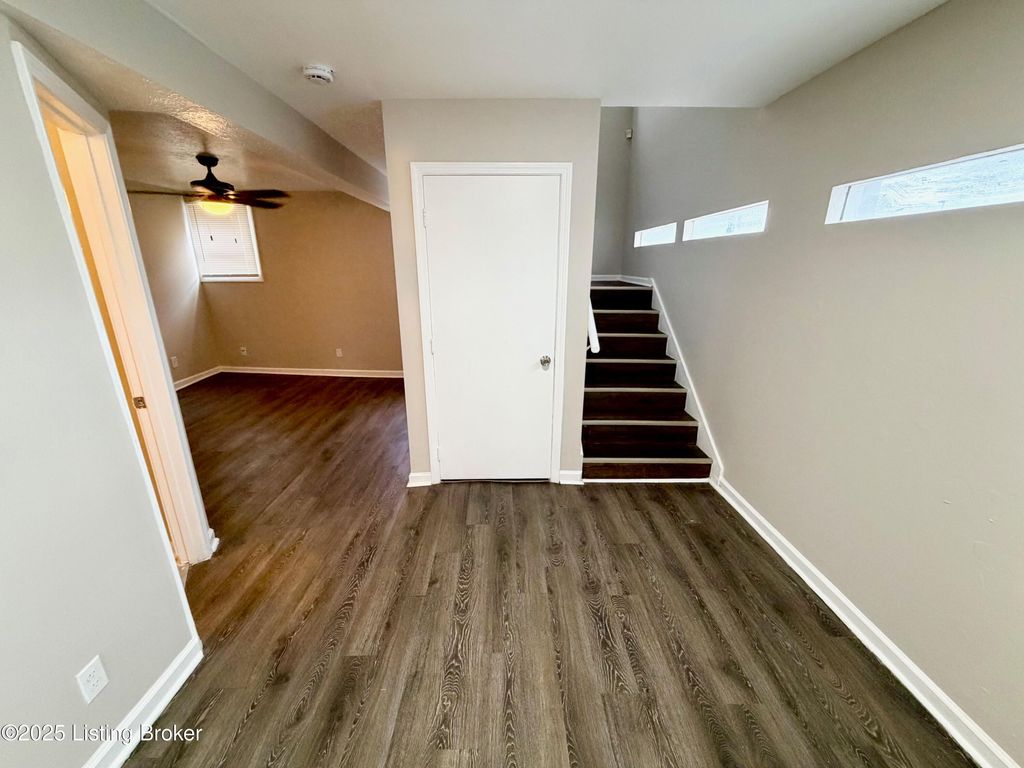 Photo of 510 S 15th St, Louisville, KY 40203 (MLS # 1705217)