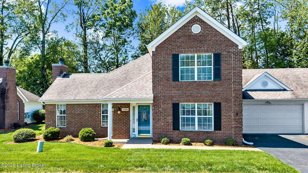 Photo of 1708 Eagle Nest Way, Lyndon, KY 40222 (MLS # 1715374)