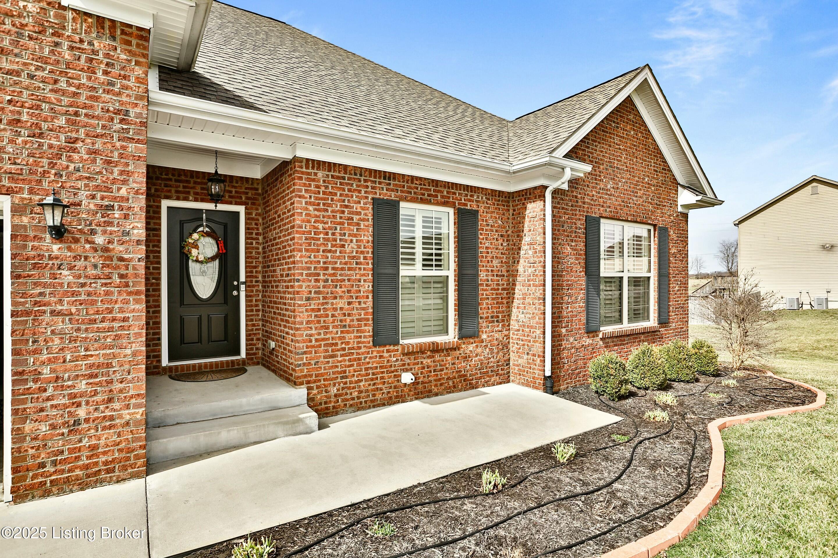 1941 Clearwater Dr, Lawrenceburg, Kentucky image 2
