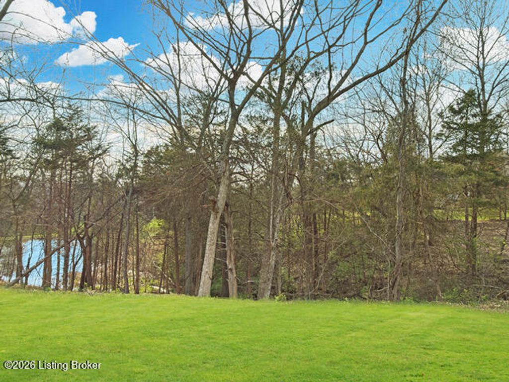 Photo of 0 Lot 210 Oak Creek Dr, Mt Washington, KY 40047 (MLS # 1712815)