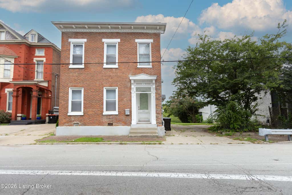 Photo of 1661 Story Ave, Louisville, KY 40206 (MLS # 1724381)