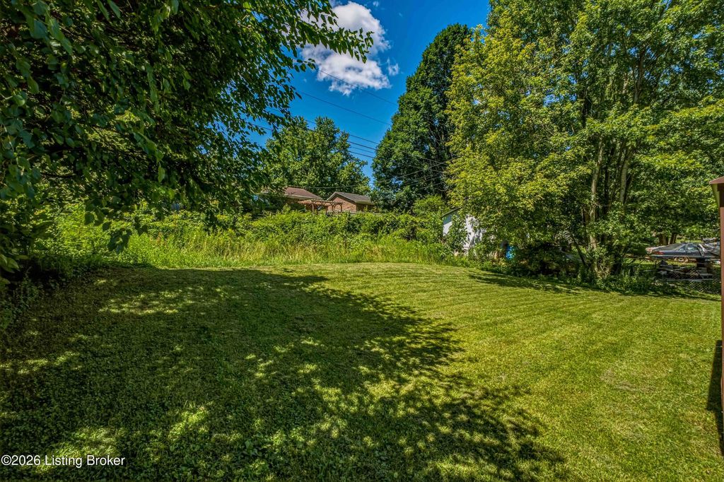 Photo of 163 E Airview Dr, Elizabethtown, KY 42701 (MLS # 1721510)