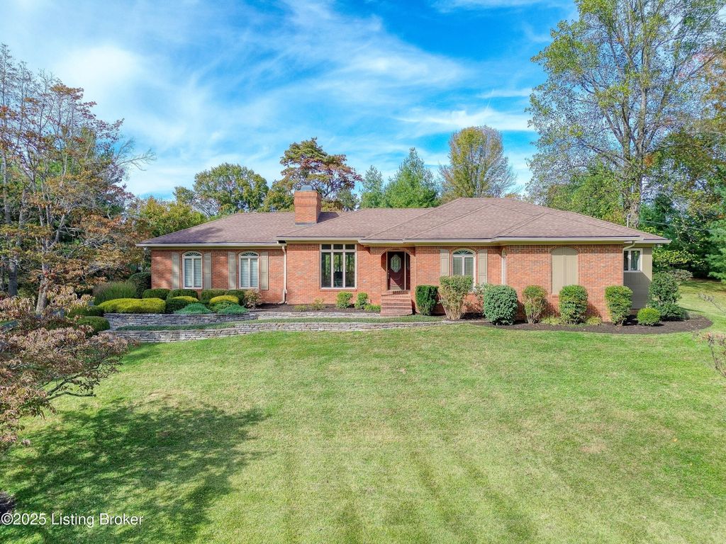 Photo of 13991 Poplar Ln, Louisville, KY 40299 (MLS # 1714190)