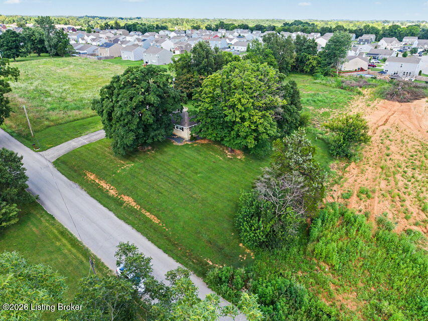 607 Christman Ln