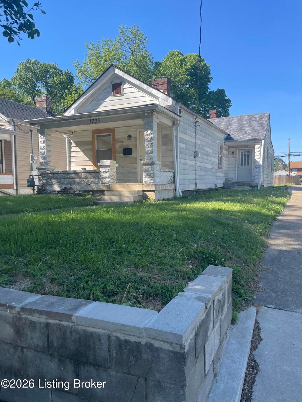 Photo of 1725 Wilson Ave, Louisville, KY 40210 (MLS # 1720043)