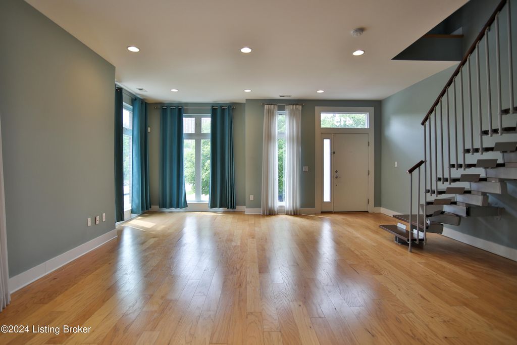 Photo of 415 Hancock Green Pl #101-201, Louisville, KY 40202 (MLS # 1718203)