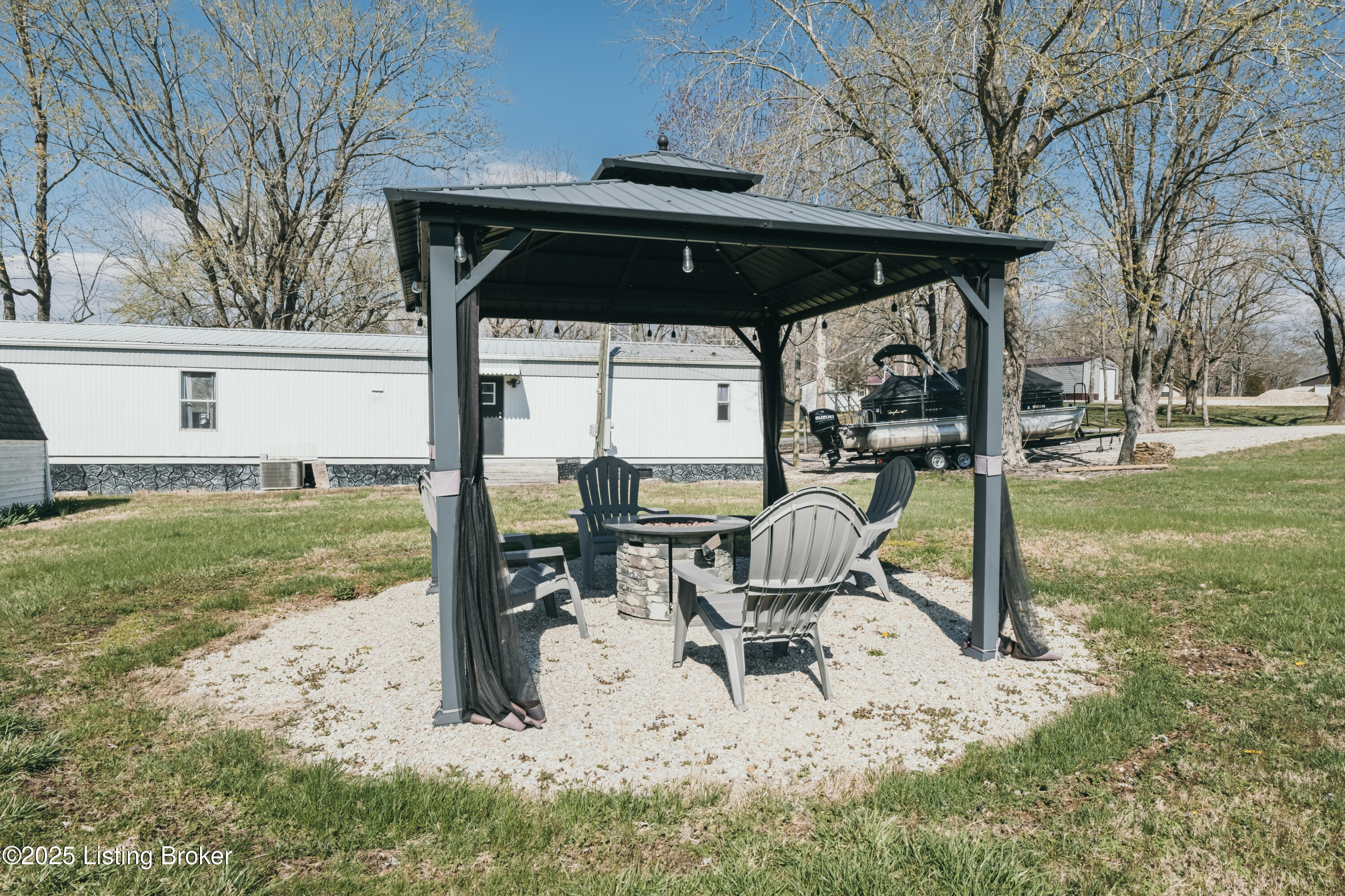 242 E E. Holiday Beach Loop, McDaniels, Kentucky image 43