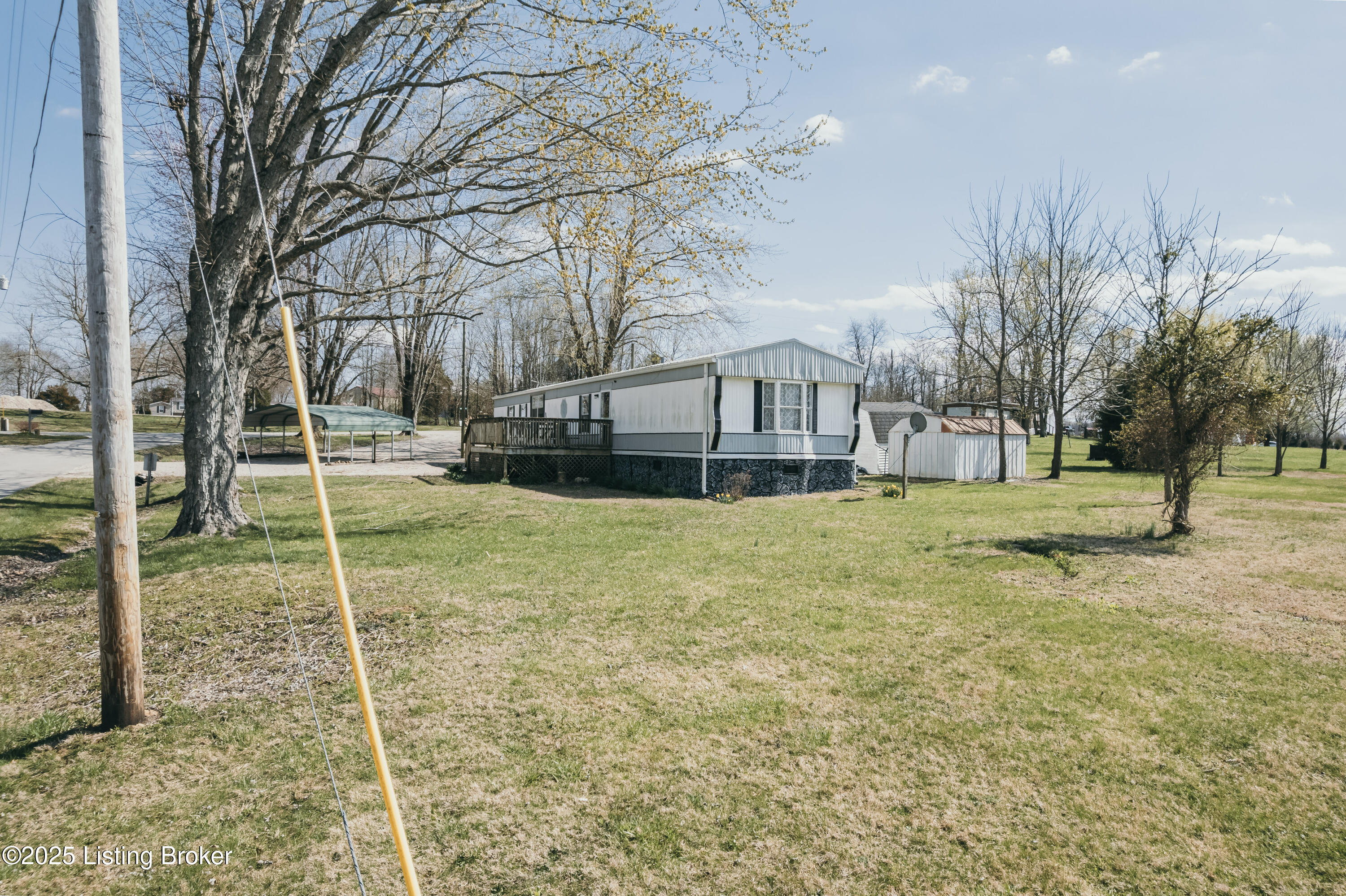 242 E E. Holiday Beach Loop, McDaniels, Kentucky image 48