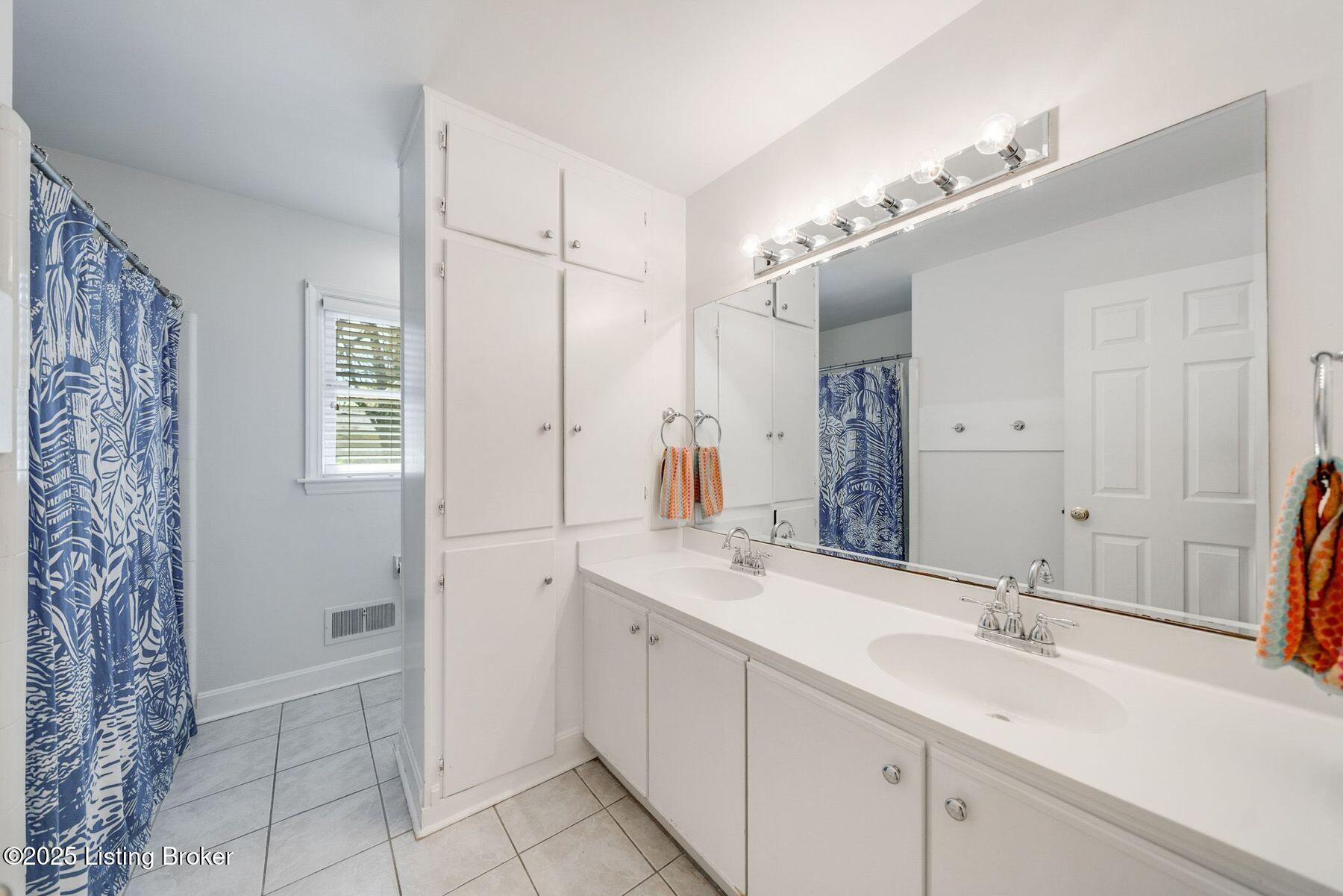 2102 Meadow Lane Ct, Louisville, Pennsylvania image 49