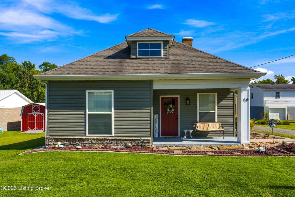 Photo of 66 Vernon St, Eminence, KY 40019 (MLS # 1727496)