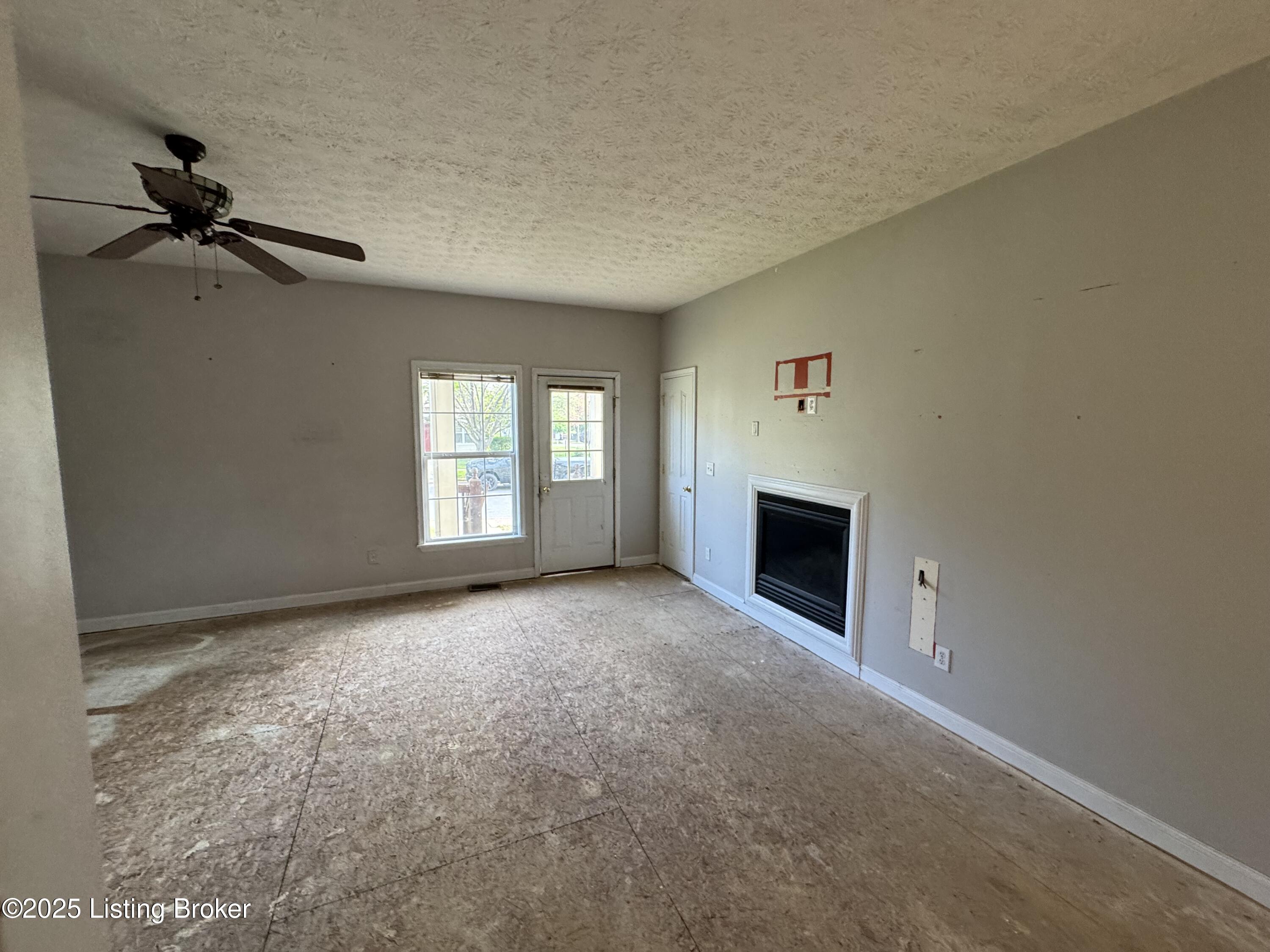 1601 Russell Lee Dr, Louisville, Pennsylvania image 10