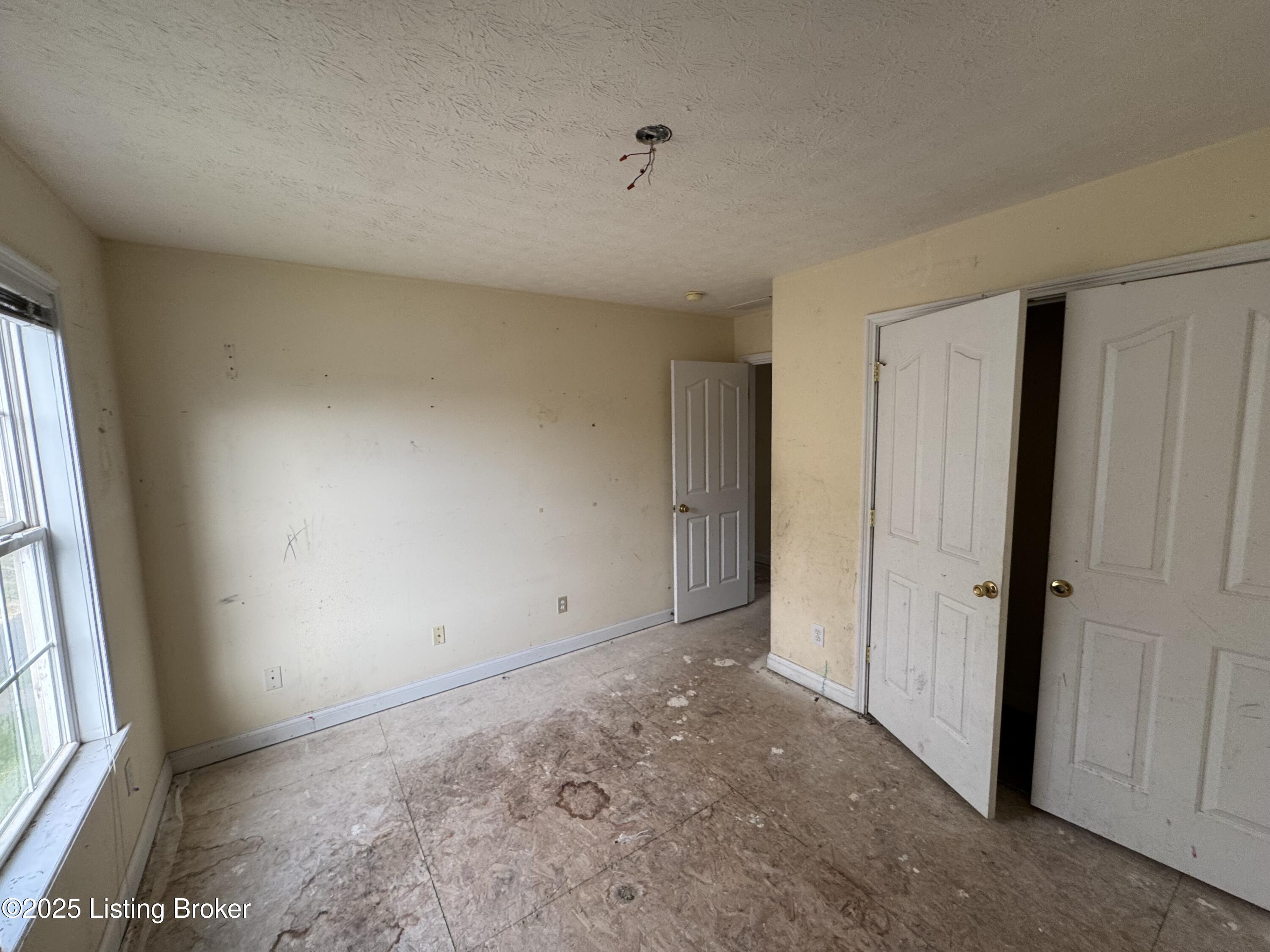 1601 Russell Lee Dr, Louisville, Pennsylvania image 7