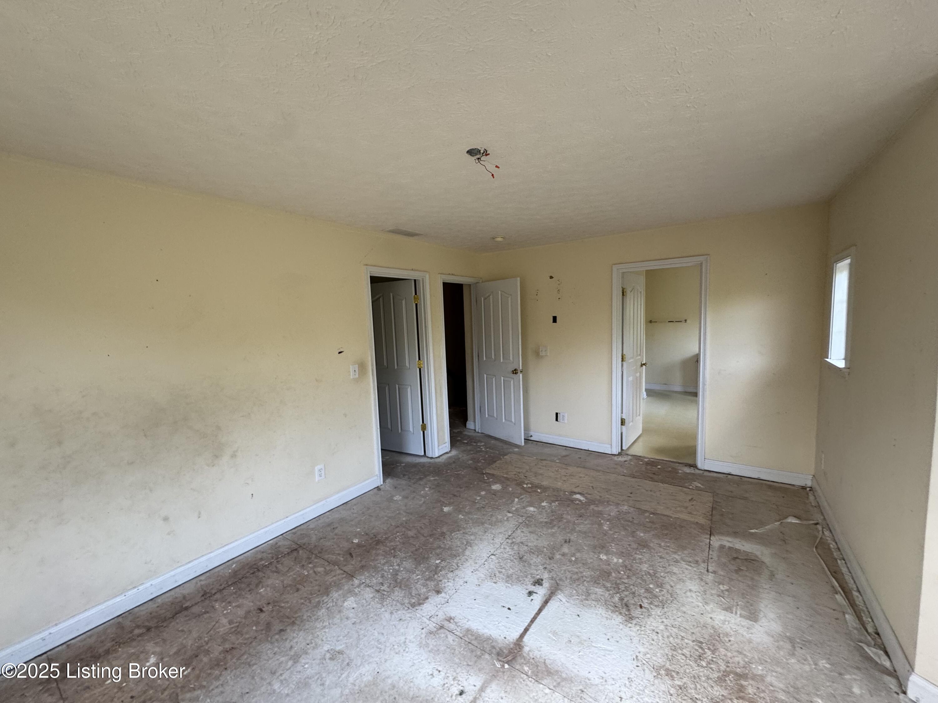 1601 Russell Lee Dr, Louisville, Pennsylvania image 5