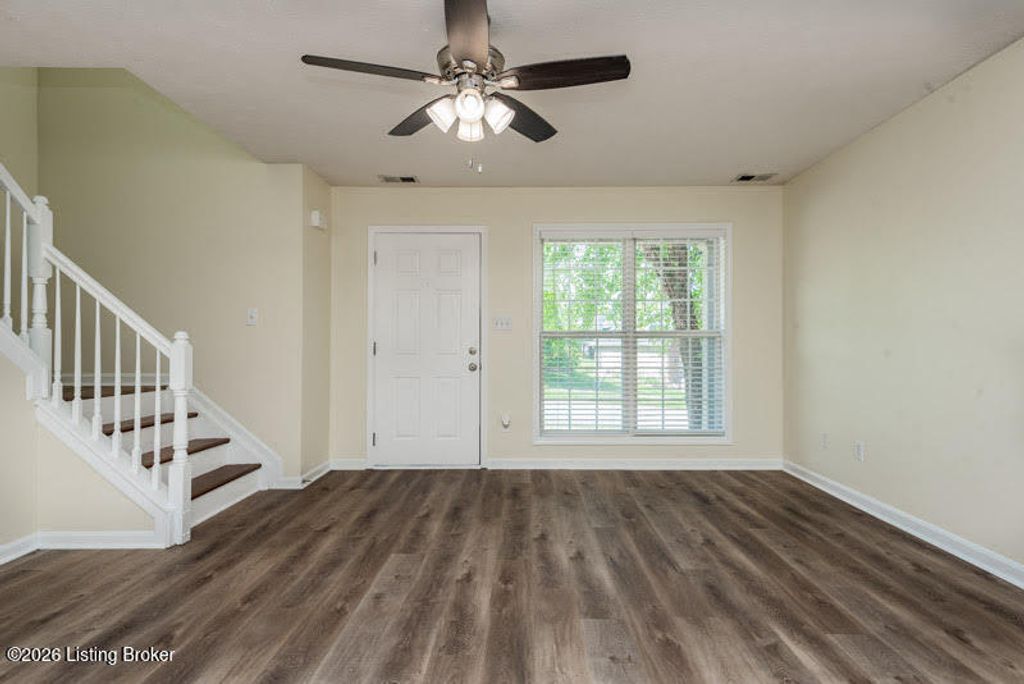 Photo of 2101 Carabiner Way, Louisville, KY 40245 (MLS # 1718966)