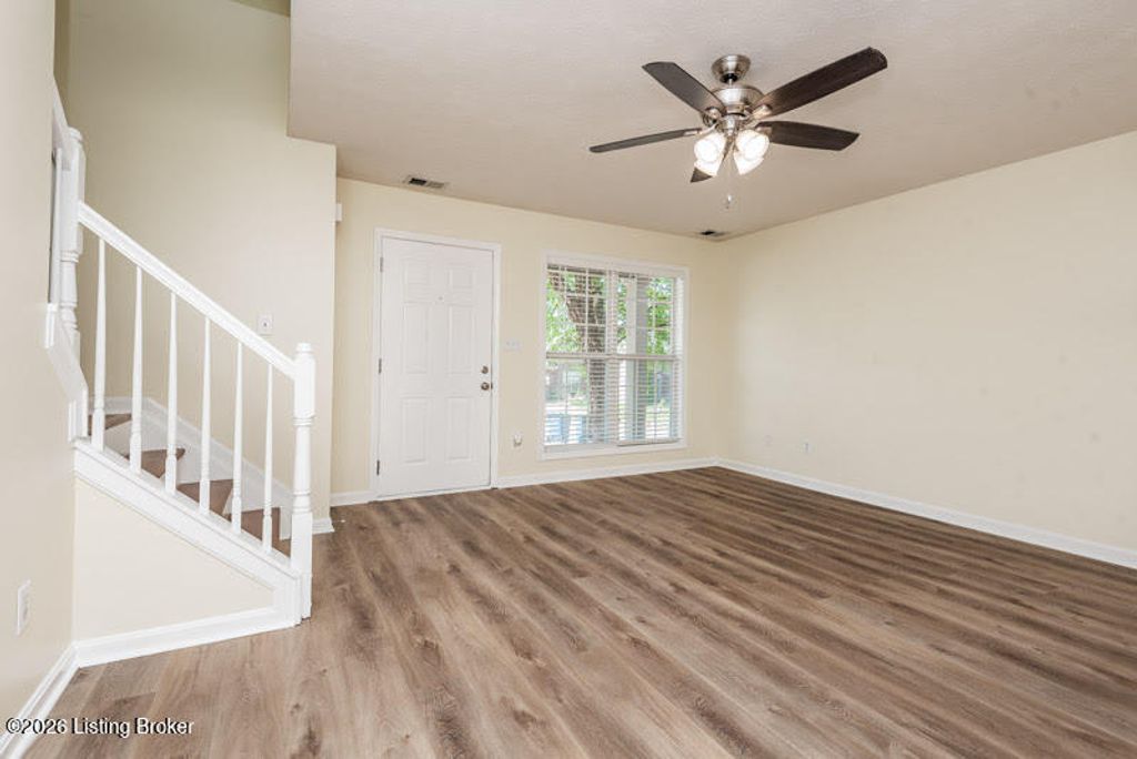 Photo of 2101 Carabiner Way, Louisville, KY 40245 (MLS # 1718966)