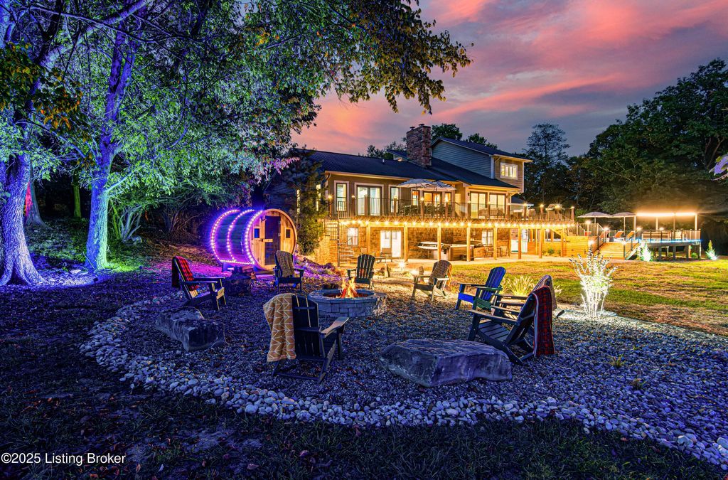 Photo of 970 Hubbards Ln, Bardstown, KY 40004 (MLS # 1707532)