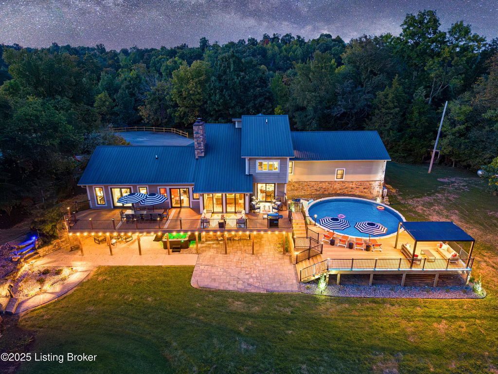 Photo of 970 Hubbards Ln, Bardstown, KY 40004 (MLS # 1707532)