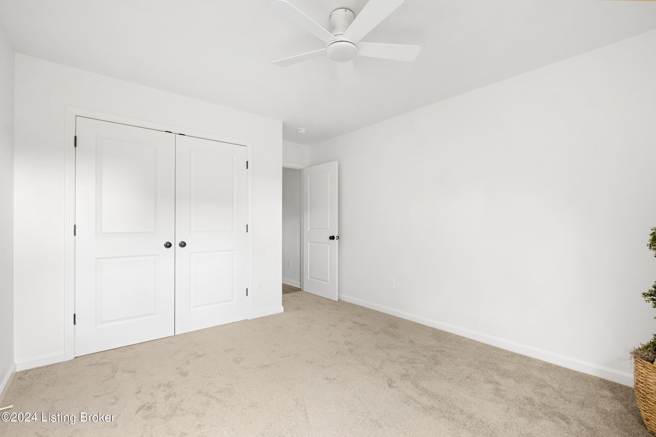 6303 Utica Rd, Louisville, Kentucky image 26