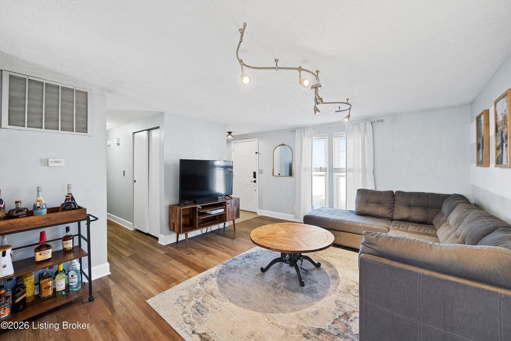 Photo of 11414 Kendrick Dr, Louisville, KY 40241 (MLS # 1707451)