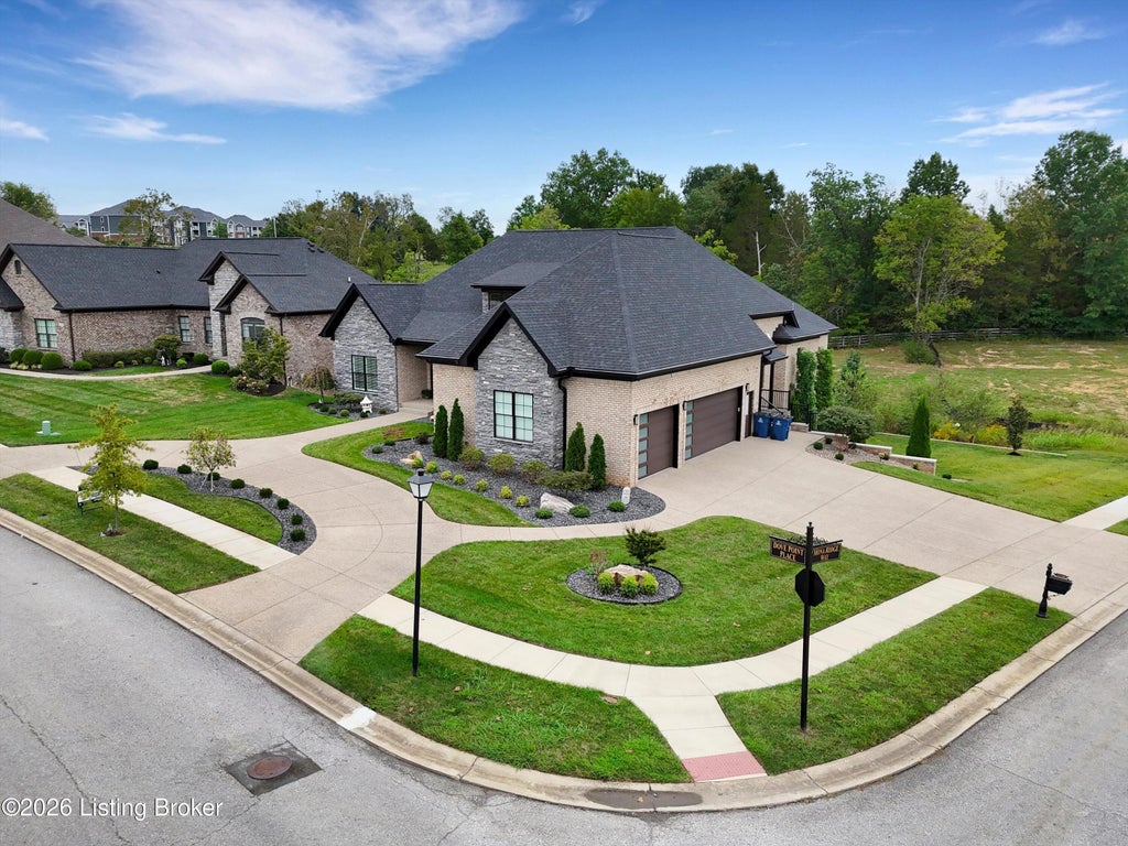 Photo of 13100 Dove Point Pl, Louisville, KY 40299 (MLS # 1730727)