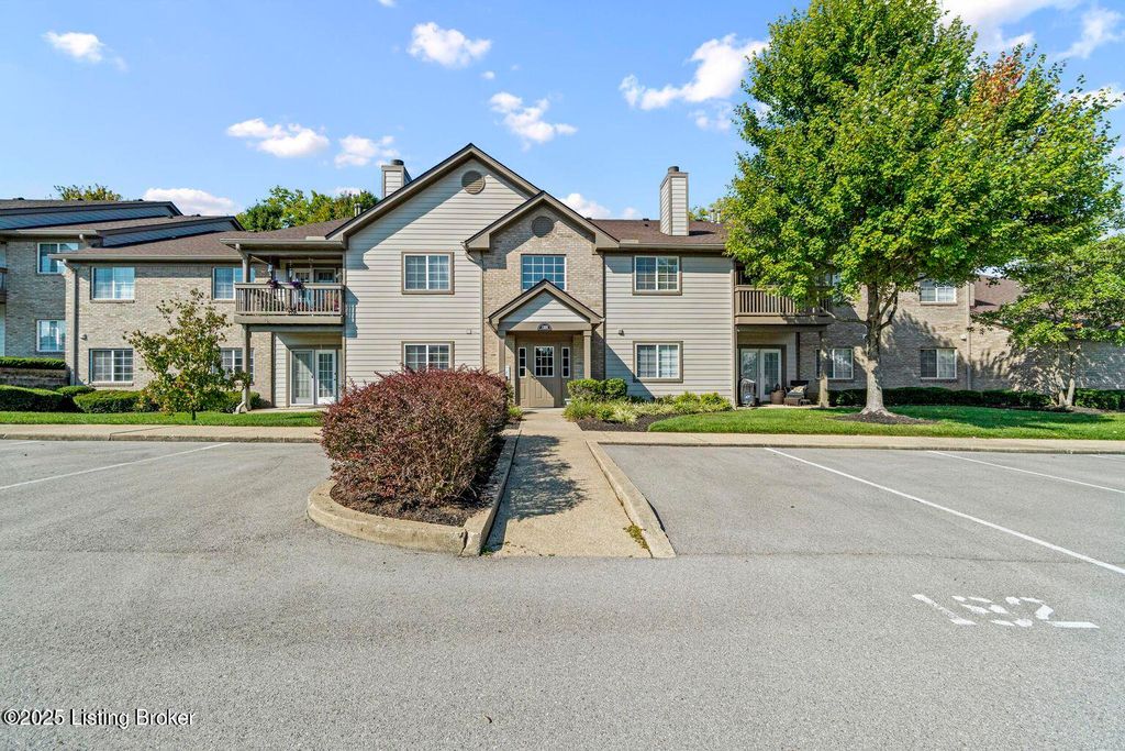 Photo of 1300 Autumn Sun Ct #103, Louisville, KY 40243 (MLS # 1705014)