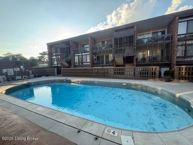 Photo of 1040 Cherokee Rd #APT F1, Louisville, KY 40204 (MLS # 1729564)